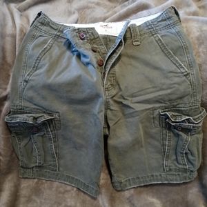 Hollister Short Army Green
